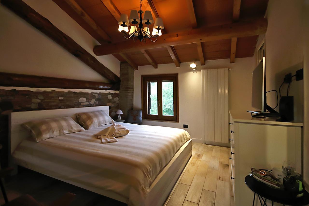 La Maesta' Bed & Breakfast Лангирано Екстериор снимка